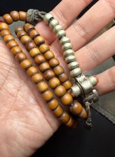 画像8: 老木珠（白檀）のチベット念珠・スンドゥ、数珠カウンター付き　(old tibetan sandalwood mala )アンティーク (8)