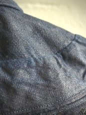 画像10: 黔南周辺・布依族（プイ族/Bouyei）頭紋布/ドビー織り木綿・藍染め・刺繍・ロング丈チュニック上衣（ビンテージ）　 (10)