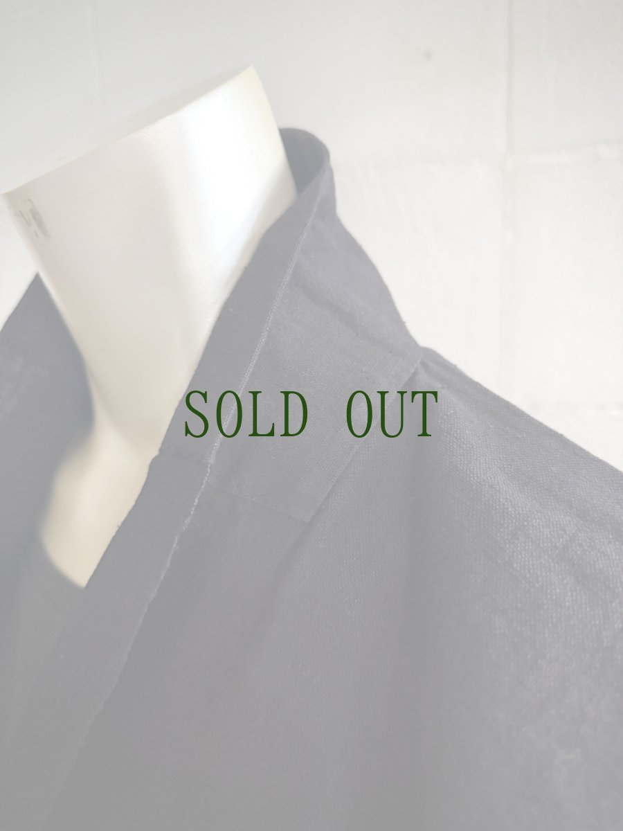 画像3: 従江苗族(cong jiang miao /ツォンジャン・ミャオ族)　藍染・亮布麻製・刺繍羽織り　 (3)