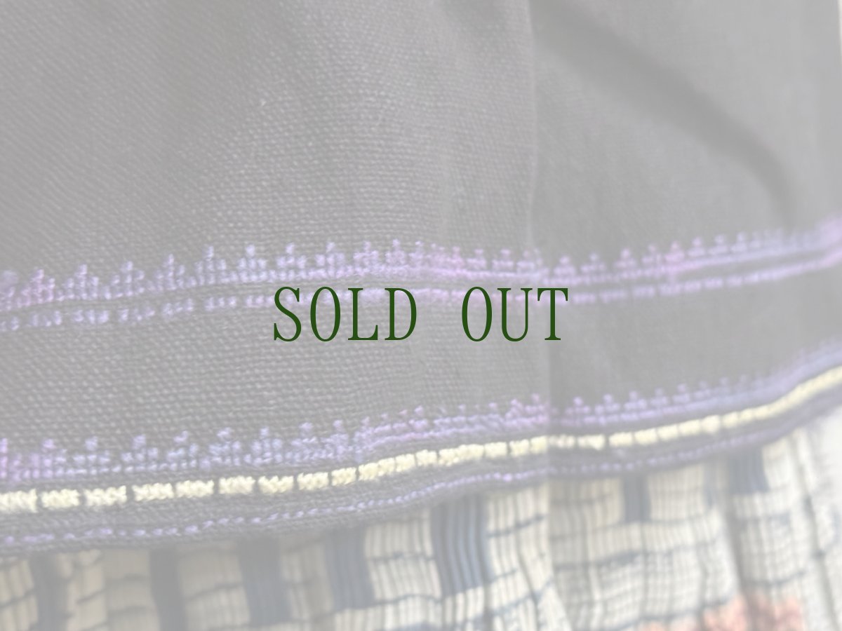 画像7: 従江苗族(cong jiang miao /ツォンジャン・ミャオ族)　藍染・亮布麻製・刺繍羽織り　 (7)