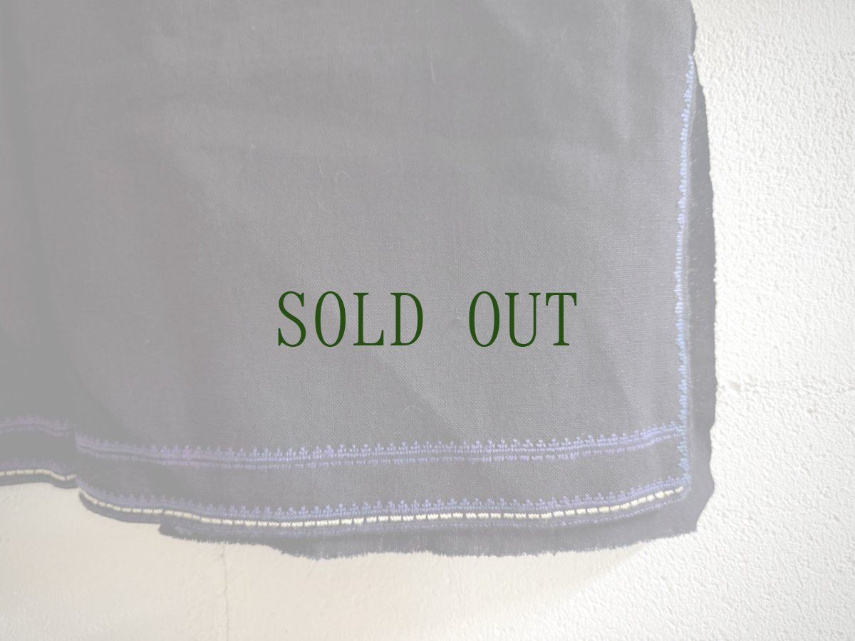 画像10: 従江苗族(cong jiang miao /ツォンジャン・ミャオ族)　藍染・亮布麻製・刺繍羽織り　 (10)