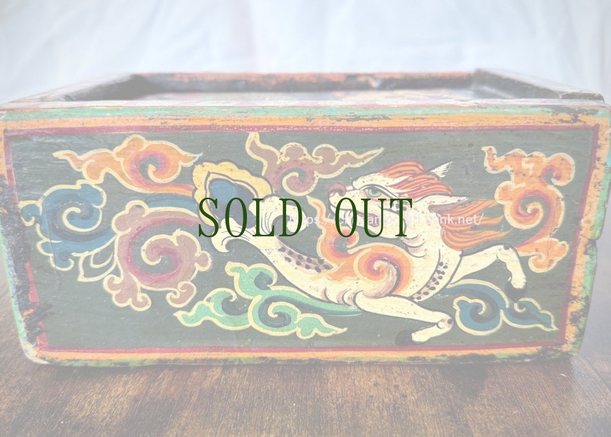 画像5: チベット密教・護法殿の法具箱/ ཕྱག་ཆ་སྒམ (Old wooden box for Tibetan Esoteric ritual implements ）アンティーク (5)