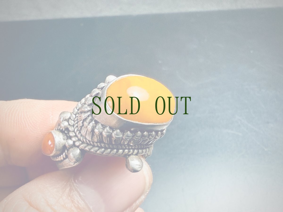 画像6: チベタン・オールドアンバーの銀製リング（925）（Tibetan old amber silver ring）蜜蝋琥珀 (6)