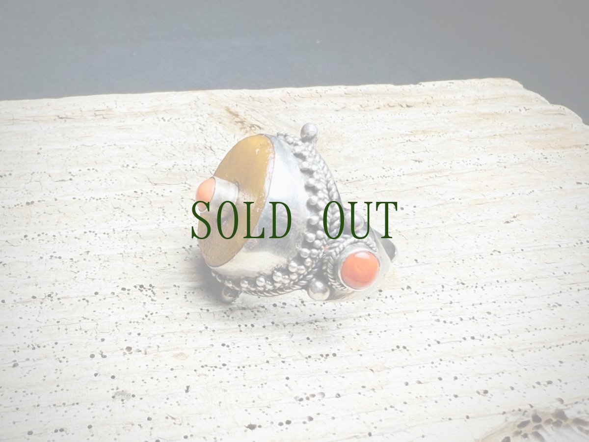 画像3: チベタン・オールドアンバーの銀製リング（925）（Tibetan old amber silver ring）蜜蝋琥珀 (3)