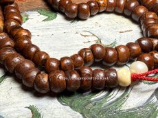画像2: 老鳳眼・老龍眼菩提樹のチベット念珠　(Tibetan Old Buddha Chitta  Mala )　95珠・アンティーク　 (2)