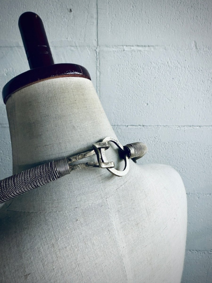 画像6: ミャオ族のハレの日盛装用、首飾り（雷山県西江地区ほか）　ミャオシルバー(苗銀製) （大）　 (6)