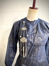 画像4: 貴州苗族（ミャオ族）の苗銀製衣裳飾り（根付）首飾り【龍魚】 (4)