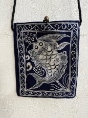 画像1: ガージア・ミャオ族（革家苗族）ろうけつ藍染（藍印花布）古布リメイク、ショルダーミニポーチ (1)