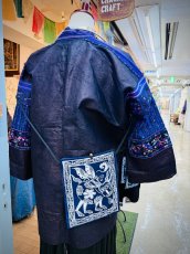 画像6: ガージア・ミャオ族（革家苗族）ろうけつ藍染（藍印花布）古布リメイク、ショルダーミニポーチ (6)