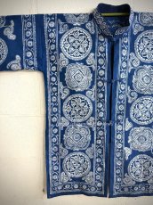 画像6: 革家苗族（Ge jia Miao/ガージアミャオ族）　藍印花布マオカラージャケット・木綿・（藍染/ろうけつ染め ） (6)