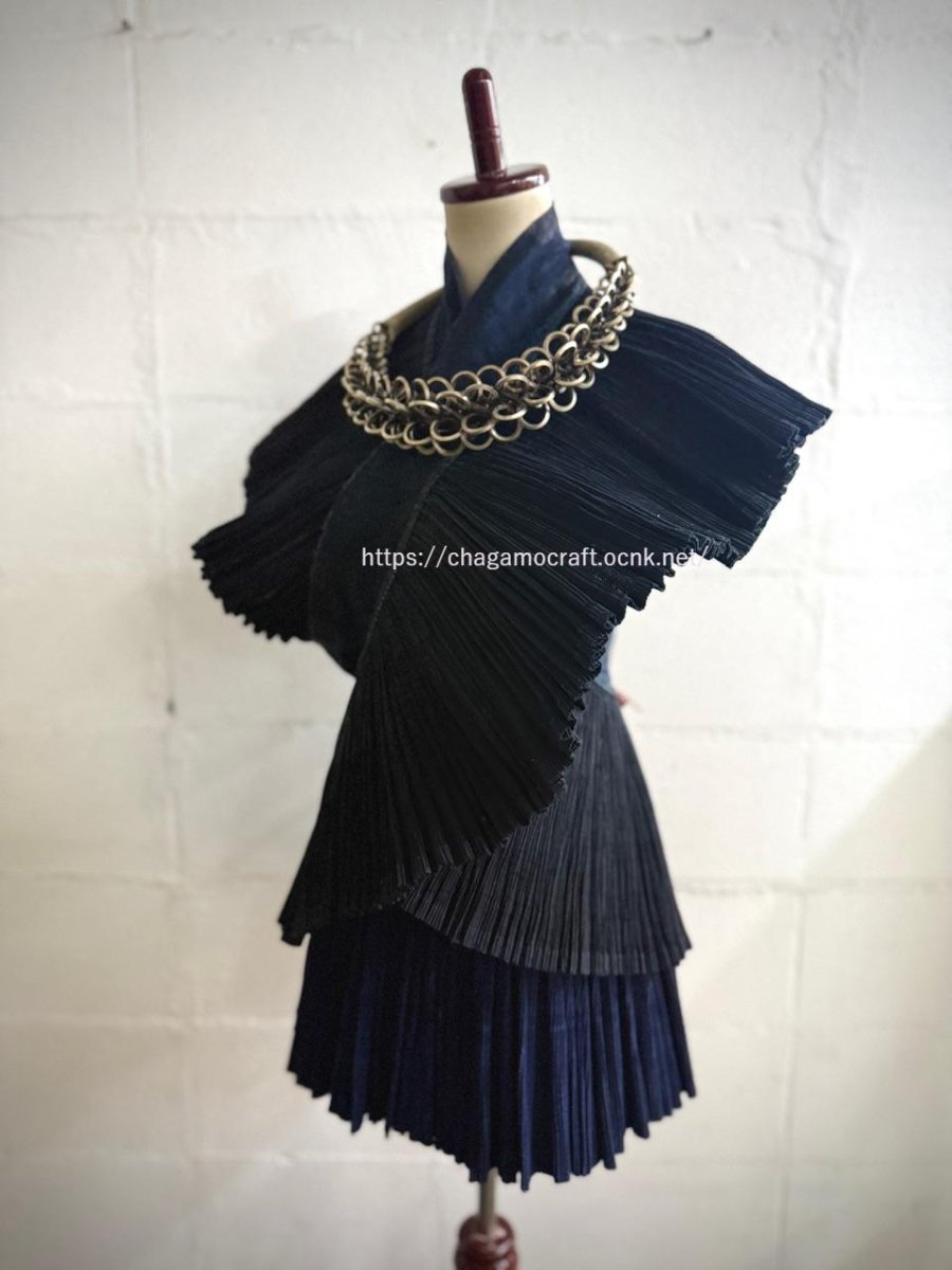 画像3: ミャオ族のハレの日盛装用、首飾り（雷山県西江地区ほか）　ミャオシルバー(苗銀製) （大）　 (3)