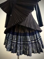 画像4: 雷山大塘苗族（lei shan da tang ミャオ族）　藍染プリーツ・巻きショート丈スカート（チュチュ丈）ビンテージ (4)