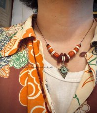 画像14: Old Tibetan coral and amber ornament for headdress　チベットアンティークコーラル（山珊瑚）とアンバー(蜜蝋琥珀)の飾り・アンティーク (14)