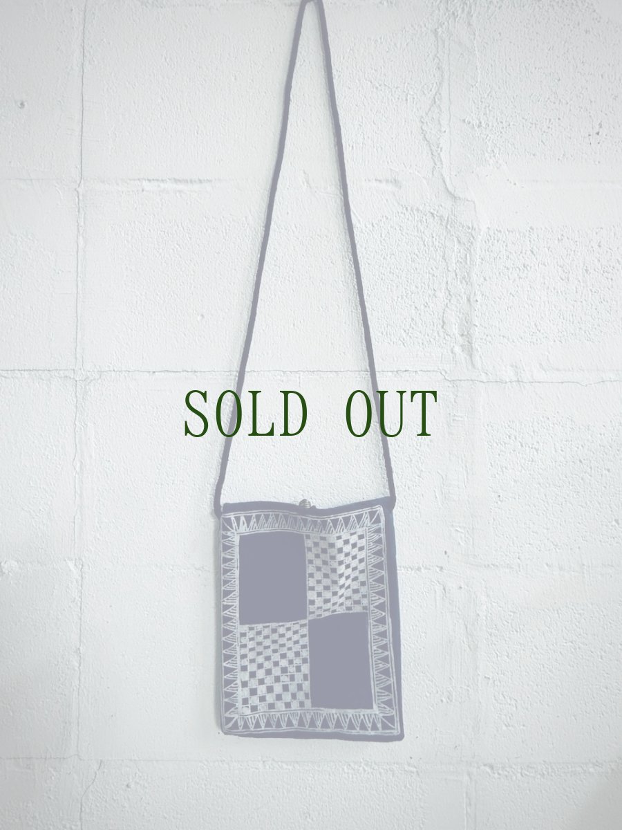 画像2: ガージア・ミャオ族（革家苗族）ろうけつ藍染（藍印花布）古布リメイク、ショルダーミニポーチ (2)