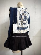 画像2: バイクーヤオ族（白裤瑶族）・上衣（貫頭衣）・藍染、ろうけつ、野蚕糸刺繍（アンティーク） (2)