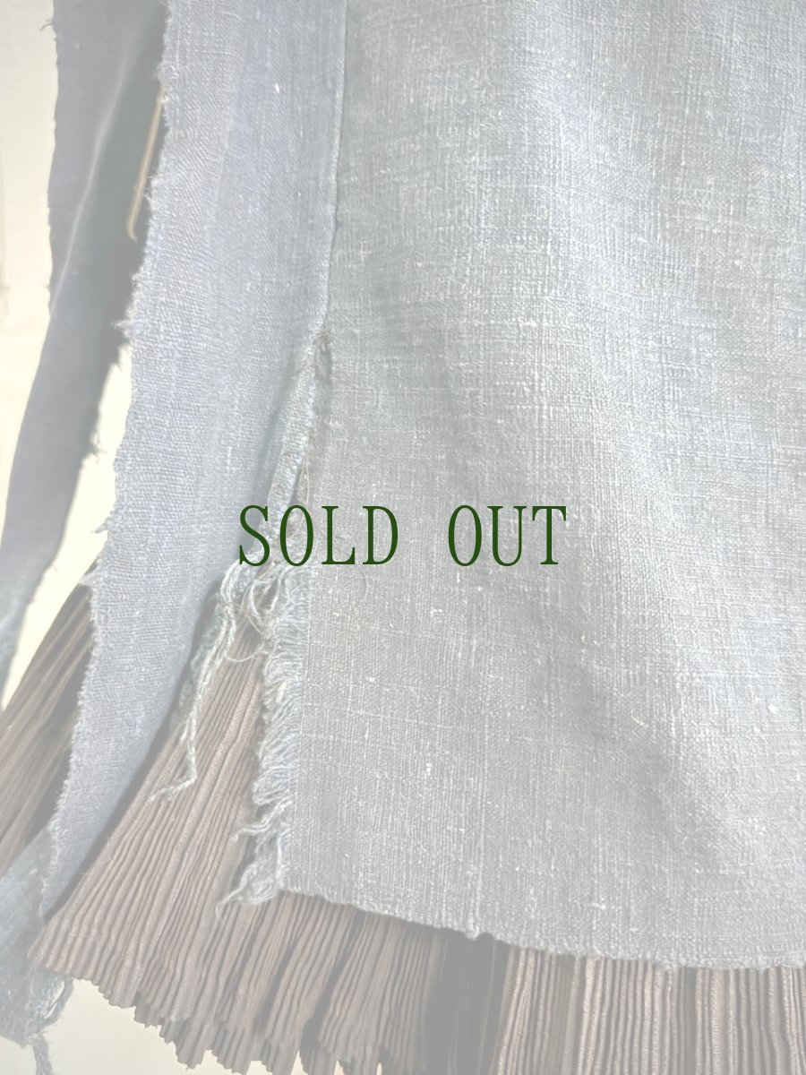 画像8: バイクーヤオ族（白裤瑶族）・上衣（貫頭衣）・藍染、ろうけつ、野蚕糸刺繍（アンティーク） (8)