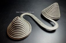 画像2: 黎平トン族（侗族）の乳釘紋（渦巻き型）背中守り（飾り）silver back plaque of Dong (2)