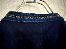 画像12: 六盘水・布依族（プイ族・Bou yei ）藍染め木綿・刺繍　ロング丈チャイナチュニック（ビンテージ） (12)