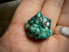 画像2: チベタン・アンティークターコイズ(yu)　（Old tibetan  turquoise） (2)