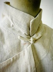 画像6: Tibetan traditional collar shirt made of cotton  チベット民族服・手紬手織り木綿（生成り・縞織り） (6)