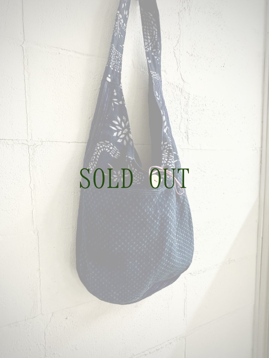 画像2: 貴州省・壮族（チワン）藍染・木綿・織布　ショルダーバッグ (2)