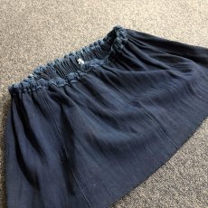 画像2: ハニ族（アカ族/哈尼族）藍染め大麻製　ショート丈スカート　（アンティーク） (2)