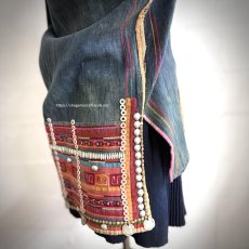 画像4: ハニ族（アカ族/哈尼族）藍染め大麻製、刺繍　上衣　（アンティーク） (4)