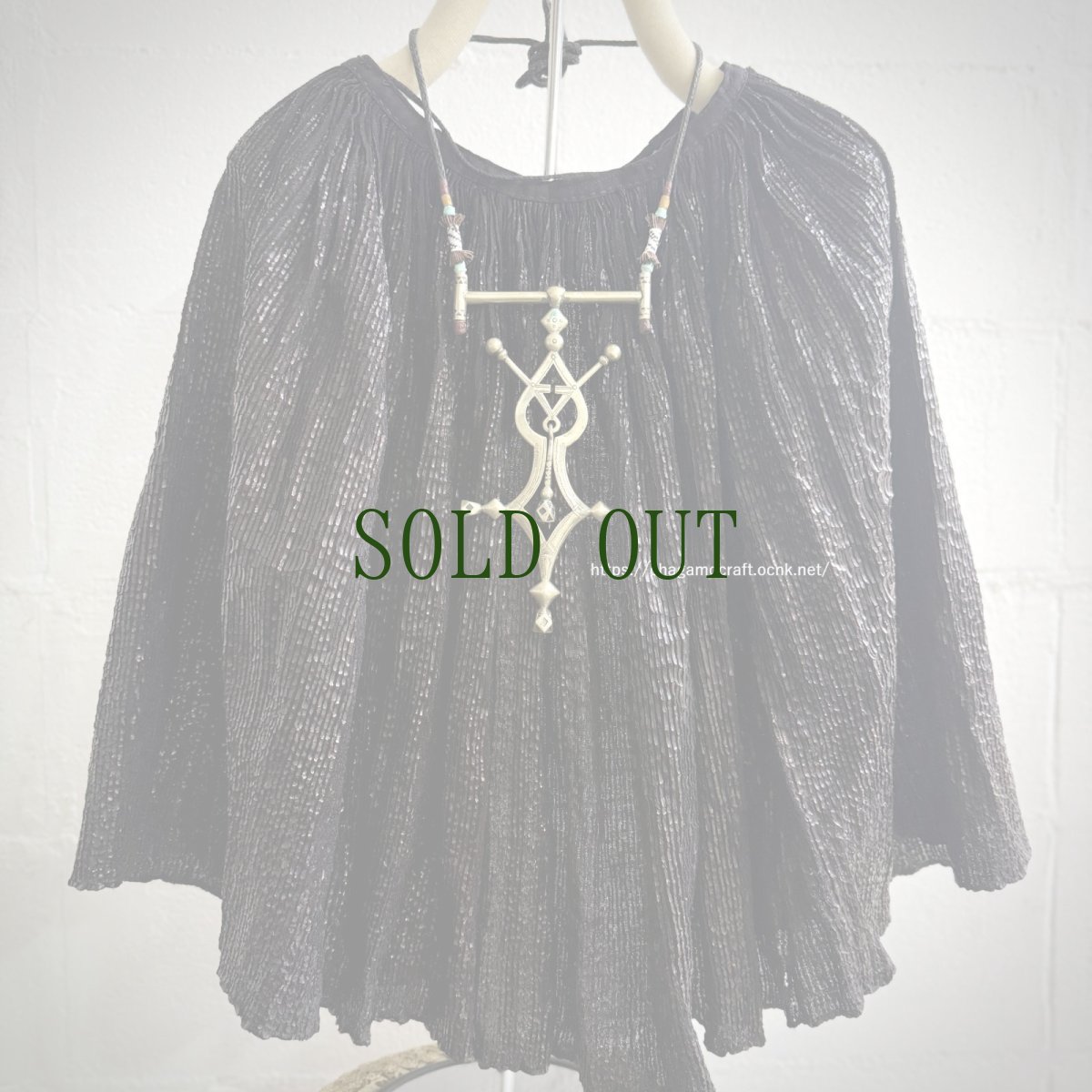 画像2: トゥアレグ族アガデスのクロス (紋章)ネックレス　（Old Tuareg cross neckless　） (2)