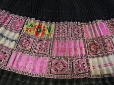 画像3: モン族（雲南ミャオ族）刺繍プリーツスカート (3)