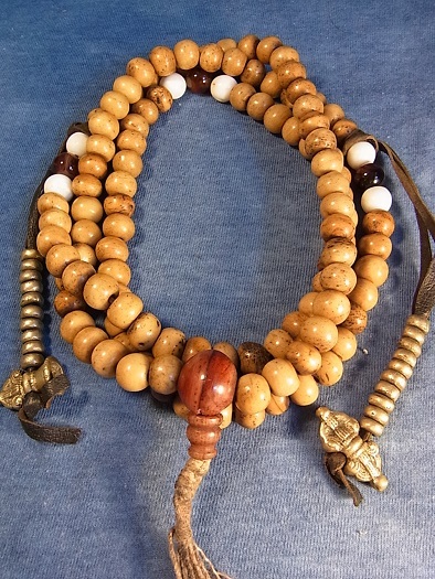チベット・ヤクの骨の108玉御数珠（チベタンMALA） - Chagamocraft (チャガモクラフト)