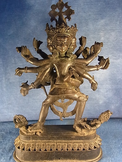 チャクラサンヴァラのヤブユム（四面十臂歓喜仏） 銅製アンティーク