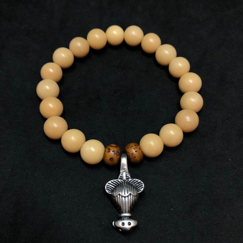 菩提根とチベット数珠飾り(マーカー)のブレスレット - Chagamocraft (チャガモクラフト)