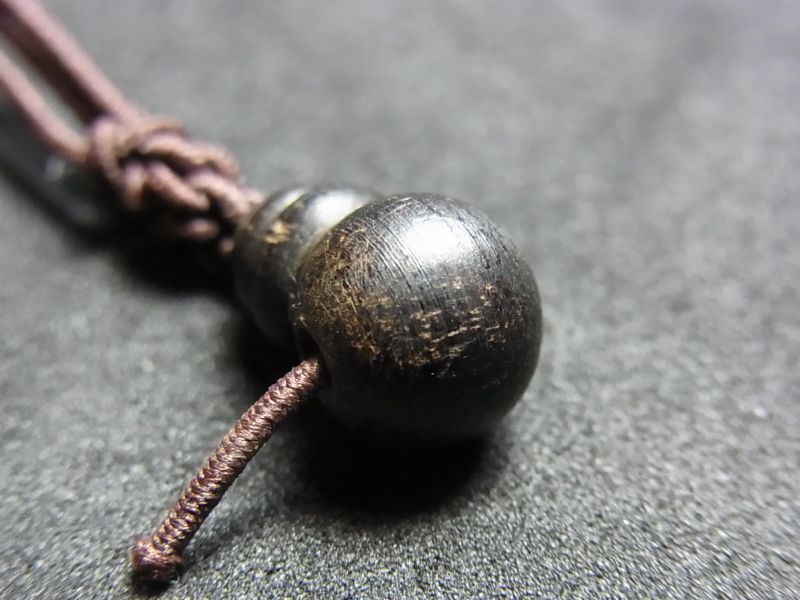 沈香木 お数珠用親玉とボサ玉 （約8 mm） - Chagamocraft (チャガモ 