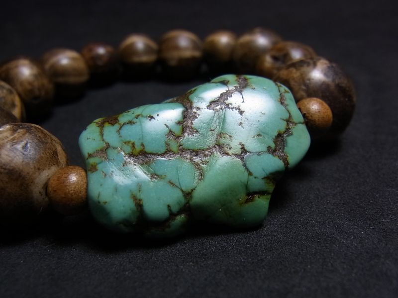 Old TIbetan turquoise and Puｍtek beads チベタン天然ターコイズ(yu