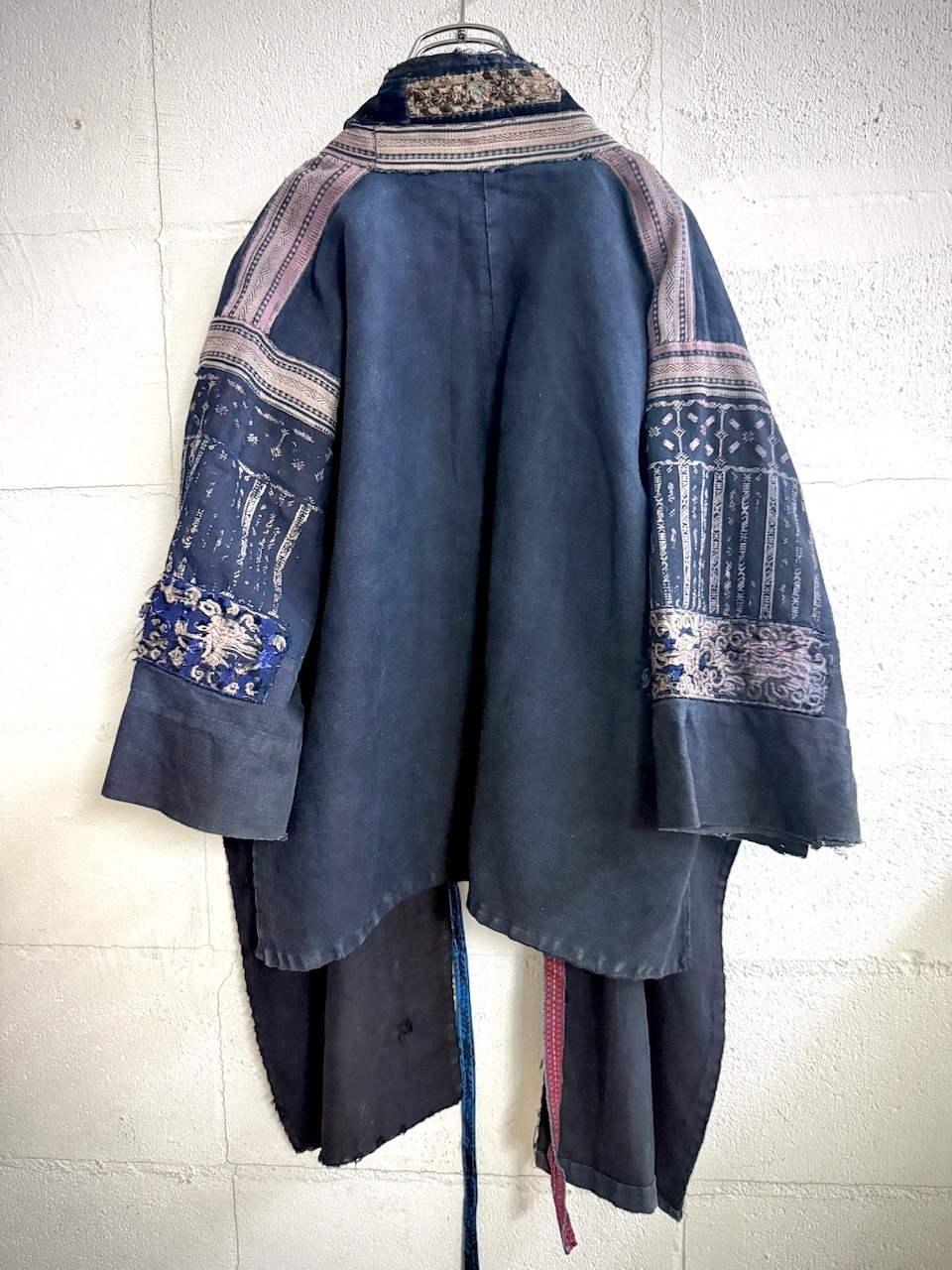 貴州省・施洞苗族(shi dong miao/シードン・ミャオ) 頭紋布（菱紋織